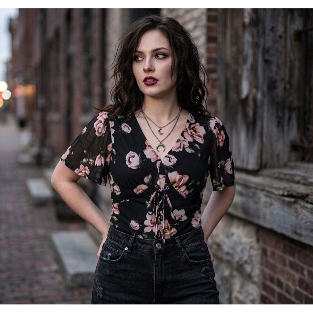 Ember Black Floral Lace Up Corset Blouse Size L Sheer Flutter Sleeve Top